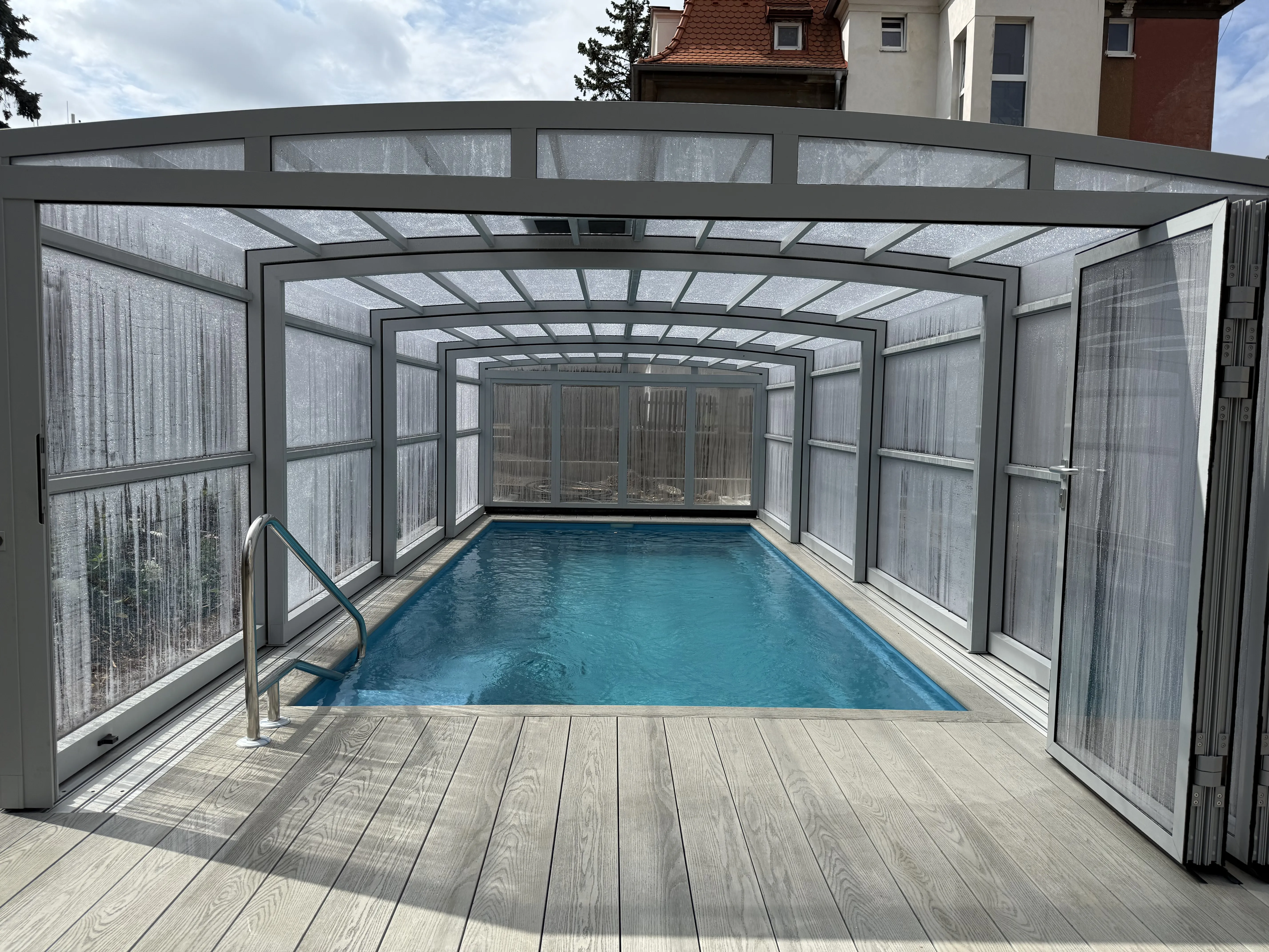 Bazénová realizace