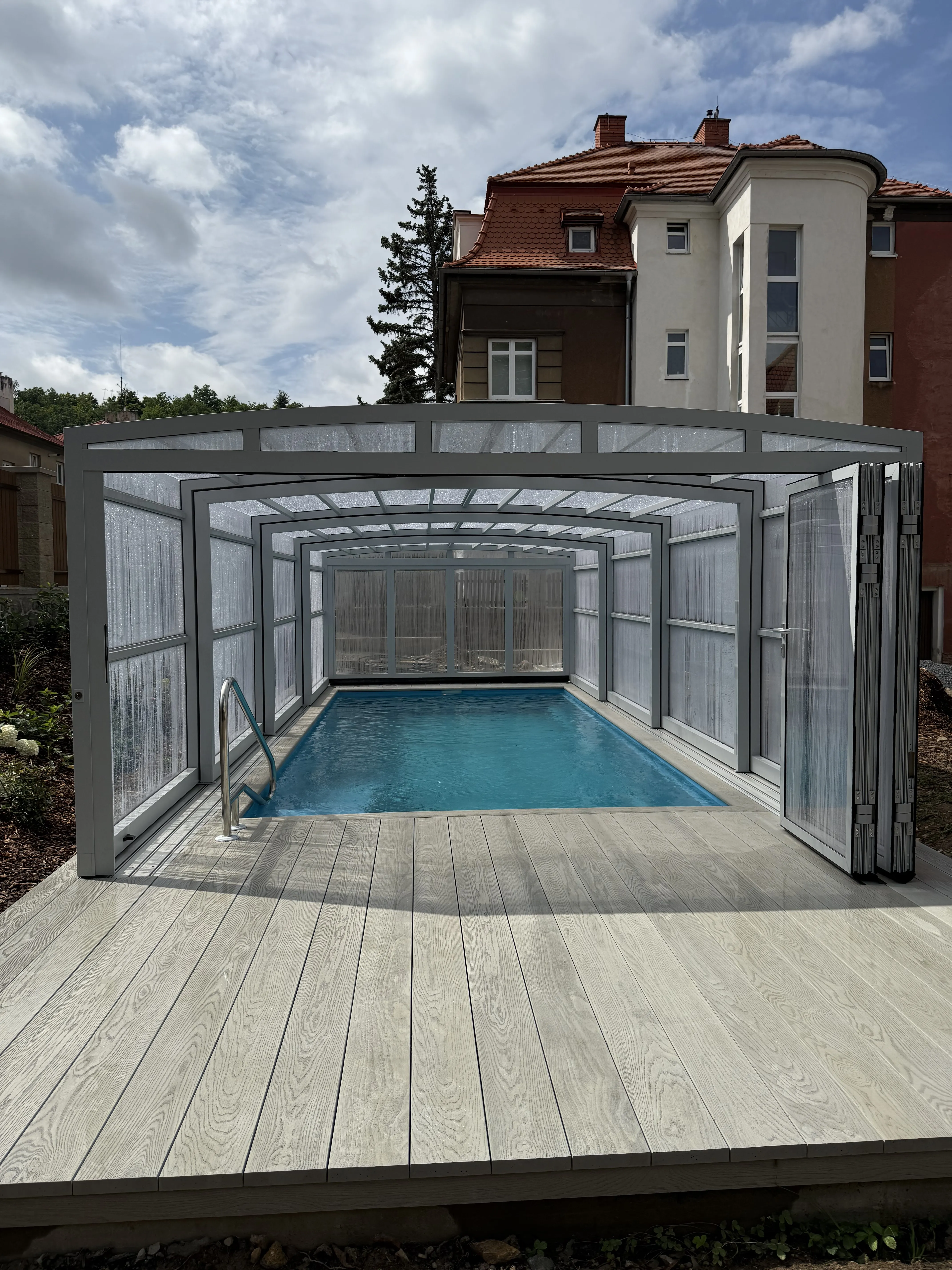 Bazénová realizace