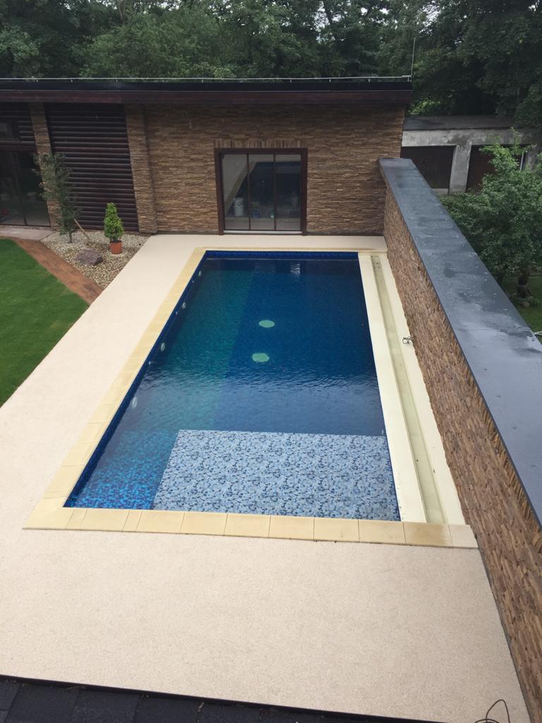 Bazénová realizace